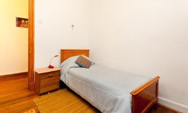 Alojamiento Alberto Magno Bed & Breakfast Сантяго Екстериор снимка