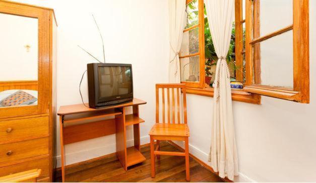 Alojamiento Alberto Magno Bed & Breakfast Сантяго Екстериор снимка