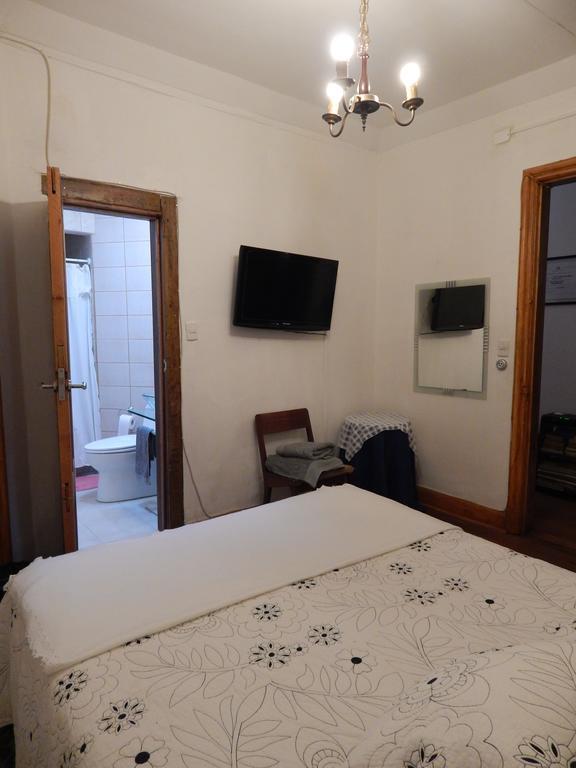 Alojamiento Alberto Magno Bed & Breakfast Сантяго Екстериор снимка